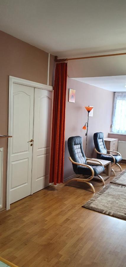 Venusz Apartman Черкеселе Екстер'єр фото