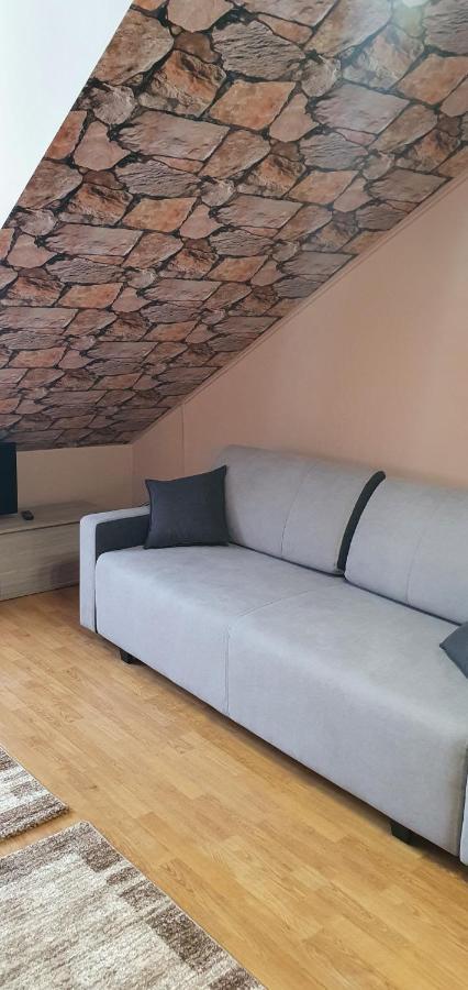 Venusz Apartman Черкеселе Екстер'єр фото