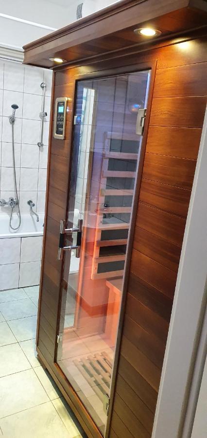 Venusz Apartman Черкеселе Екстер'єр фото
