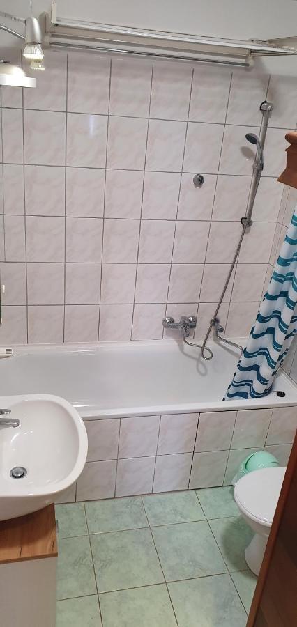 Venusz Apartman Черкеселе Екстер'єр фото